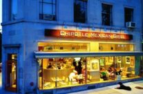 Casual-dining, fast-casual concepts stealing market share
